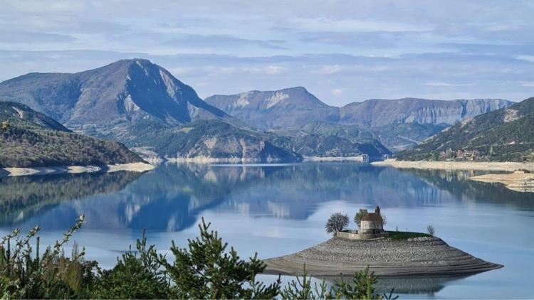 Les Apparts De La Tourronde Chorges Bagian luar foto